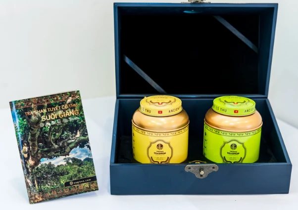 ASEAN Sugi Tea: TRÀ SHAN TUYẾT CỔ THỤ - HỘP SƠN MÀI SET HOÀNG - DIỆP
